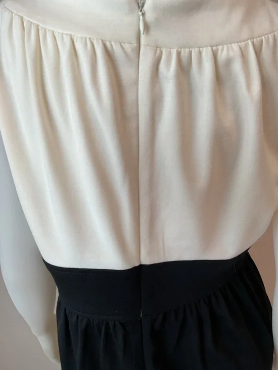 Dressbarn Two-Tone  Dress - Picture 5 of 8